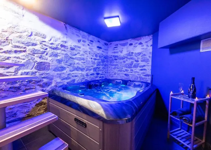 Cosy Jacuzzi Romantique 公寓 南特